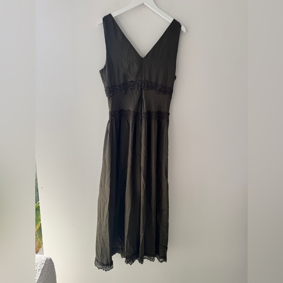 REFORMATION NWT Stasia Dress in Pine Tree - Picture 6 of 9